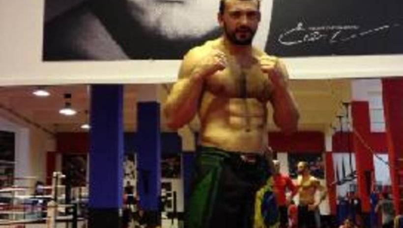 Никола Дипчиков срещу Омар Гамзатов на 15 март във Варна