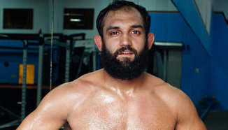 Johnny Hendricks със скъсан бицепс, ще се оперира