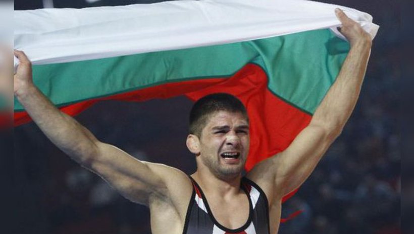 Иво Ангелов се завръща на тепиха след операция