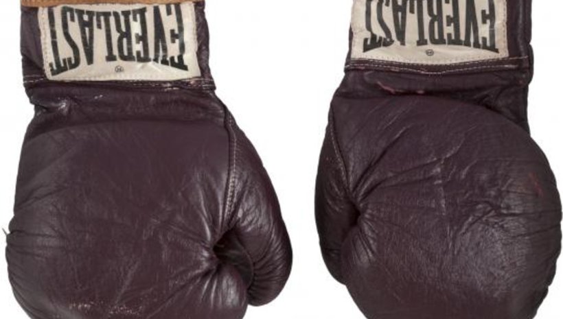 Как изглеждат ръкавици за 388 хиляди долара
