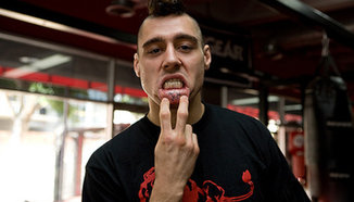 Hardy: Hughes е голямо лайно