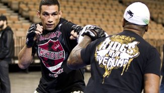 Fabricio Werdum на косъм от смъртта заради натравяне преди UFC 180