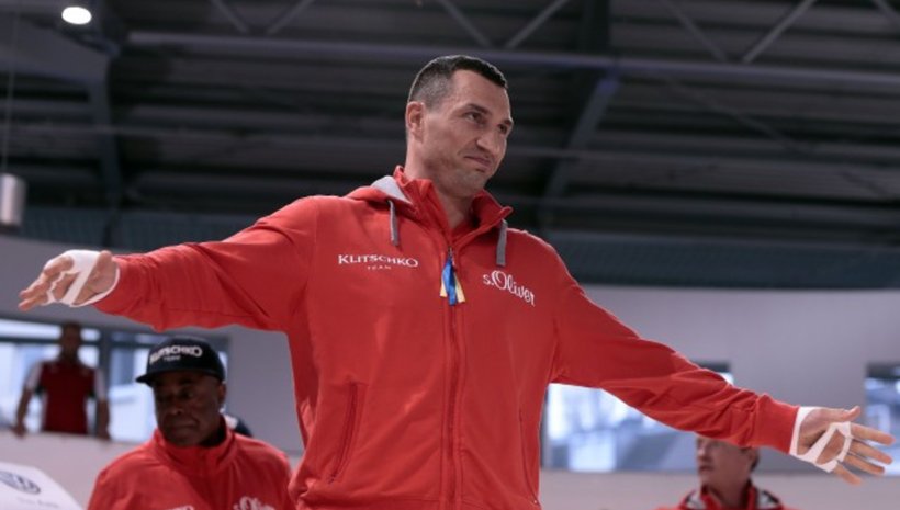 Кличко не изключва варианта за бой с клоуна Шанън Бригс