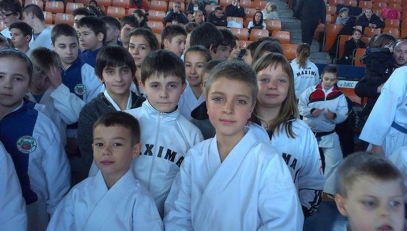 България с 12 медала след състезание по карате в Сърбия 