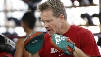 Roach: Manny ще направи услуга на спорта, побеждавайки Mayweather
