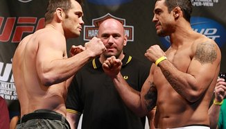 Vitor Belfort в UFC 109, но с неясен опонент