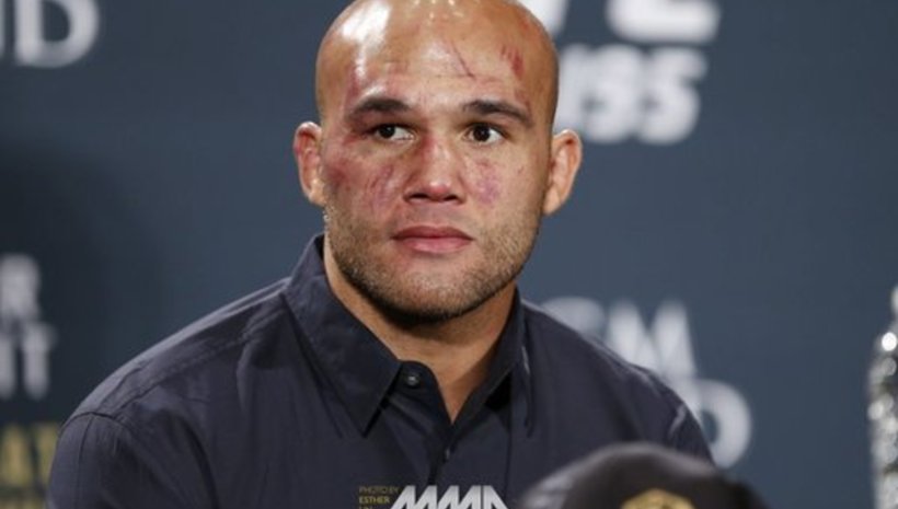 Robbie Lawler премина успешно операция