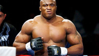 Bobby Lashley излиза срещу Girggs през август