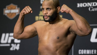 Daniel Cormier: Радвам се за Chael Sonnen