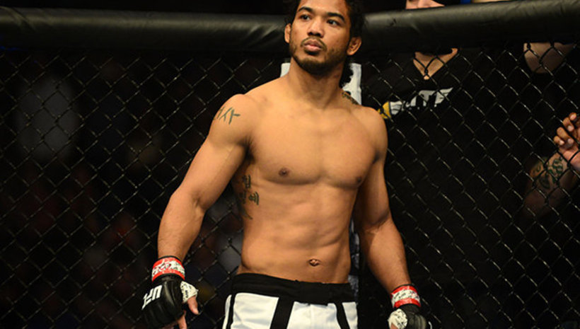 Benson Henderson изхвърли съдията и опонента си от сцената