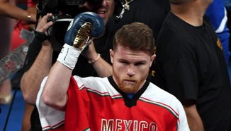 Canelo Alvarez премина успешно операция на коляното 