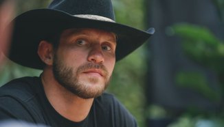 Donald Cerrone има съвет за арогантния шибаняк Leon Edwards