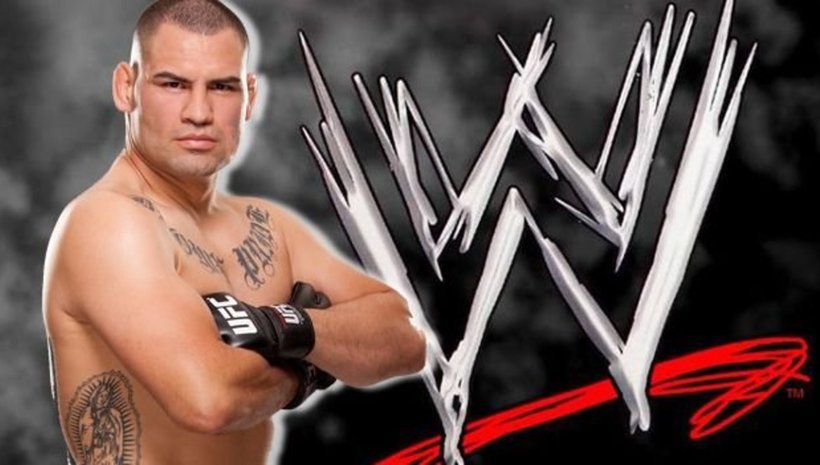 Cain Velasquez тренира в WWE Performance Center