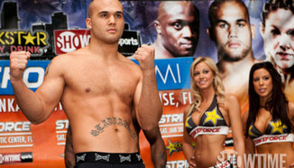 Robbie Lawler предизвика шамипона 'Jacare' Souza