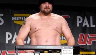 Frank Mir срещу Roy Nelson вероятно в UFC 130