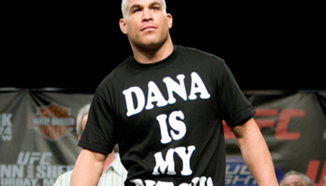 Tito Ortiz иска двубой срещу Forrest Griffin