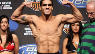 Thiago Tavares срещу Spencer Fisher в UFC: Rio