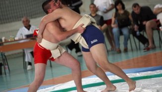 България спечели 29 медала в първия ден от Европейското по сумо