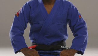 Ronaldo "Jacare" Souza защитава титлата си през септември
