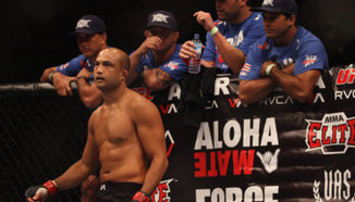 B.J. Penn срещу Carlos Condit през октомври