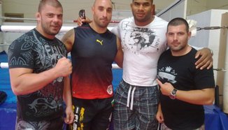 Alistair Overeem на лагер в Бургас