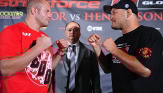 Снимки от пресконференцията преди ММА състезанието Strikeforce: Fedor vs. Henderson