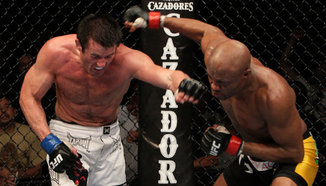 Chael Sonnen ще напусне UFC, ако загуби от Anderson Silva