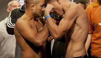 Резултати от кантара преди ММА състезанието UFC: 137 'Penn vs Diaz' (видео)
