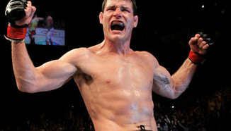 Michael Bisping срещу Demian Maia през януари