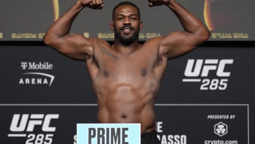 Дан Хендерсън сравни Джон Джоунс с хванатия с допинг колоездач Ланс Армстронг