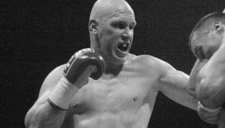 Майк Бернардо се самоуби