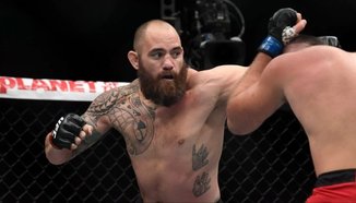 UFC освободи Травис Браун от договора му 7 години след последната му битка