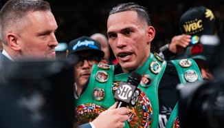 Дейвид Бенавидес излиза срещу победителя от Бетербиев-Бивол