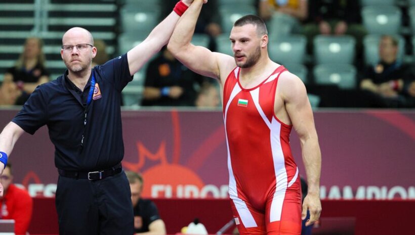 Милов и Амаев са на полуфиналите на Евро 2025