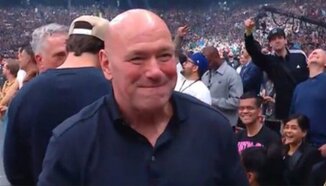 Обсипаха Дана Уайт с освирквания по време на WrestleMania 41