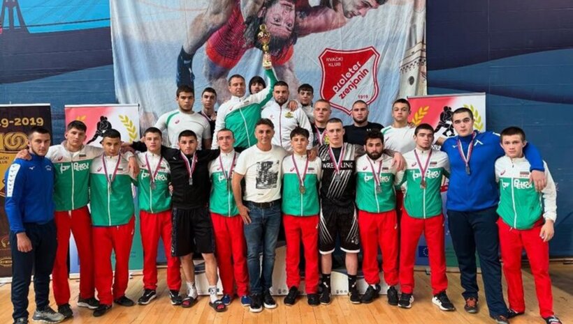 Младите ни класици с отборната титла в Сърбия