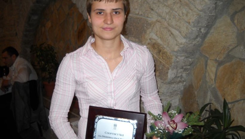 Очакват отличие от Стойка Петрова