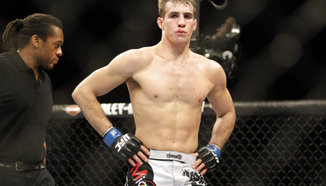 Rory MacDonald иска двубой-реванш от Carlos Condit 