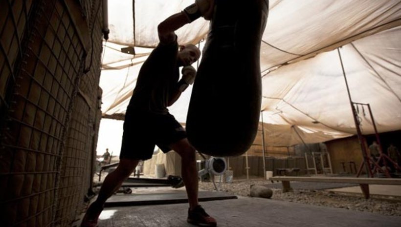 Аматьорското ММА състезание на живо тук